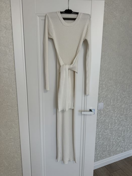 Продам трикотажну сукню