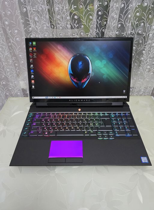 Alienware Area A51/17.3"144Hz/MXM 2080 8GB/i9-9900K/RAM:32GB/512+1TB