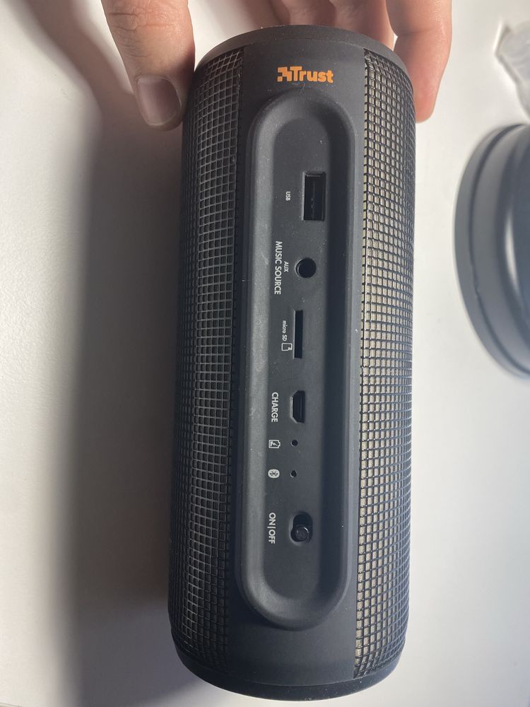 Głosnik bluetooth Trust DIXXO - światła imprezowe, USB, AUX, Karta SD!