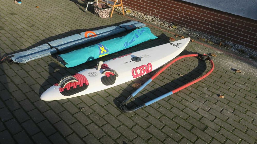 Zestaw windsurfingowy deska, żagiel, maszt, bom