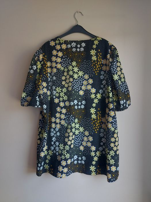 Damska lekka bluzka wzór kwiatowy z koronką wiosna lato rozmiar 48 4XL