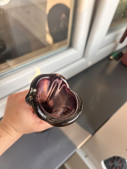 Fioletowy wazon szklany sękacz vinatge PRL