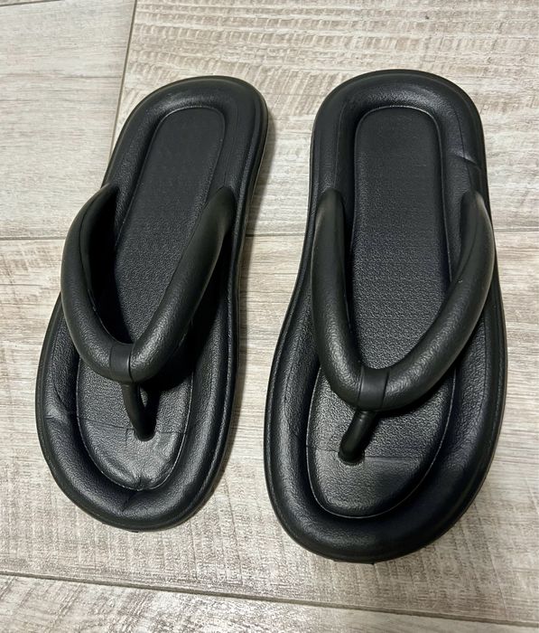 Шльопанці, вєтнамки яркі