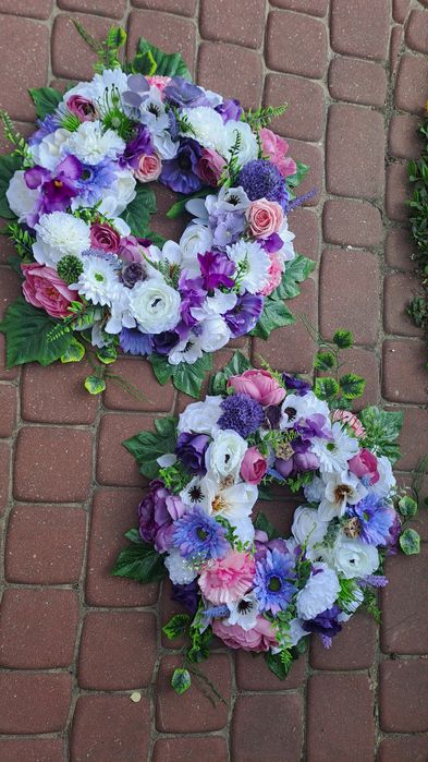 Wianek pełny  na drzwi lub pomnik