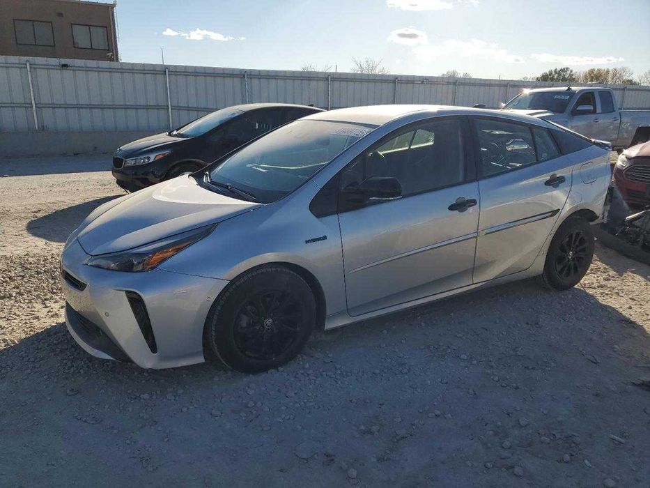 Toyota Prius LE 2022