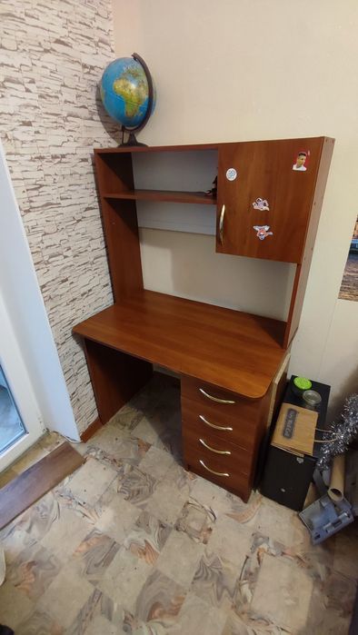 Компьютерный стол, для учебы, с выдвижными ящиками