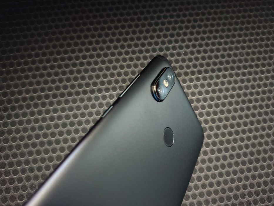 Смартфон Xiaomi Mi A2 4/64gb Black (НЕ LITE)