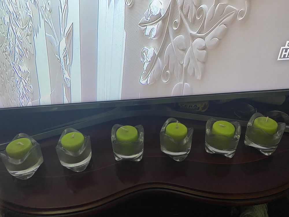 Conjunto de velas com suporte