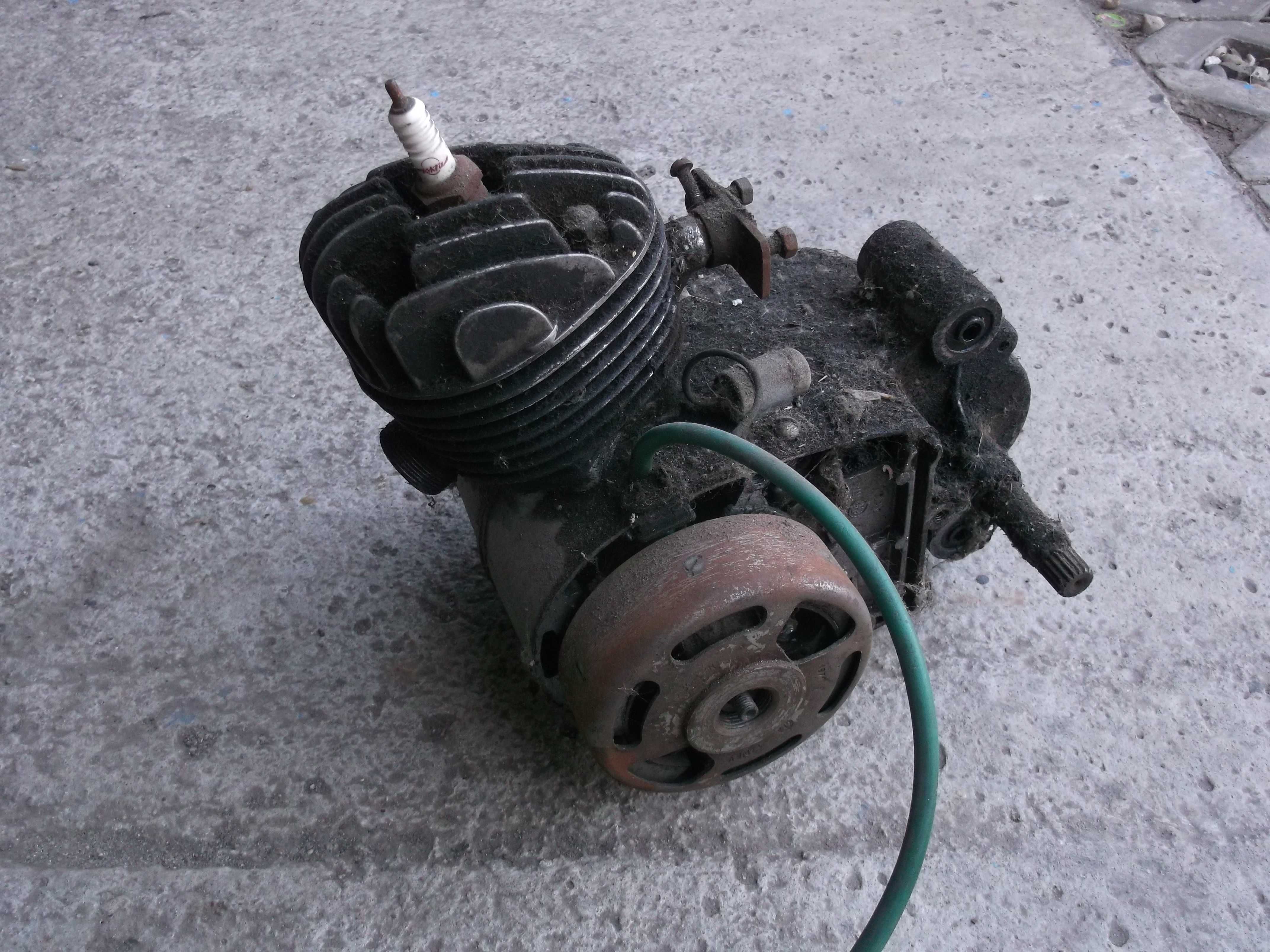 silnik komar romet sztywniak jajko s38 motorynka zapłon cylinder G12