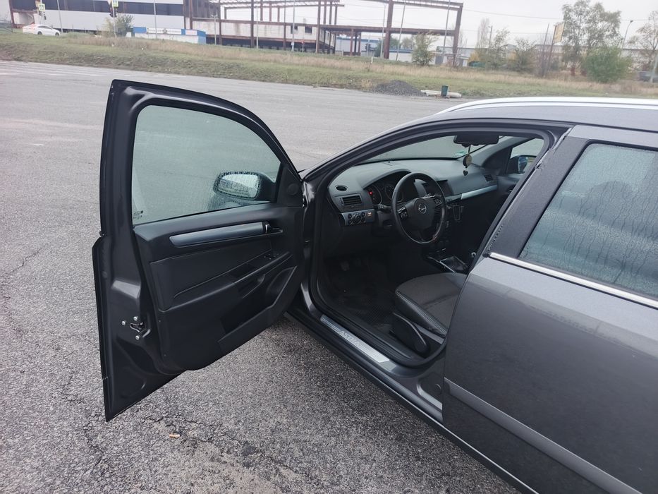 Продам гарний автомобіль