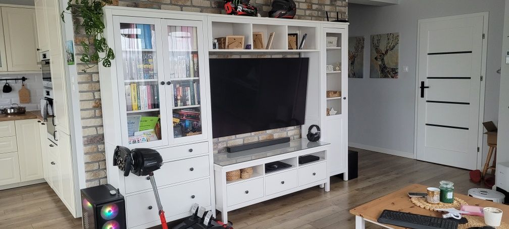 Szafka rtv Ikea Hemnes pod tv lite drewno biała