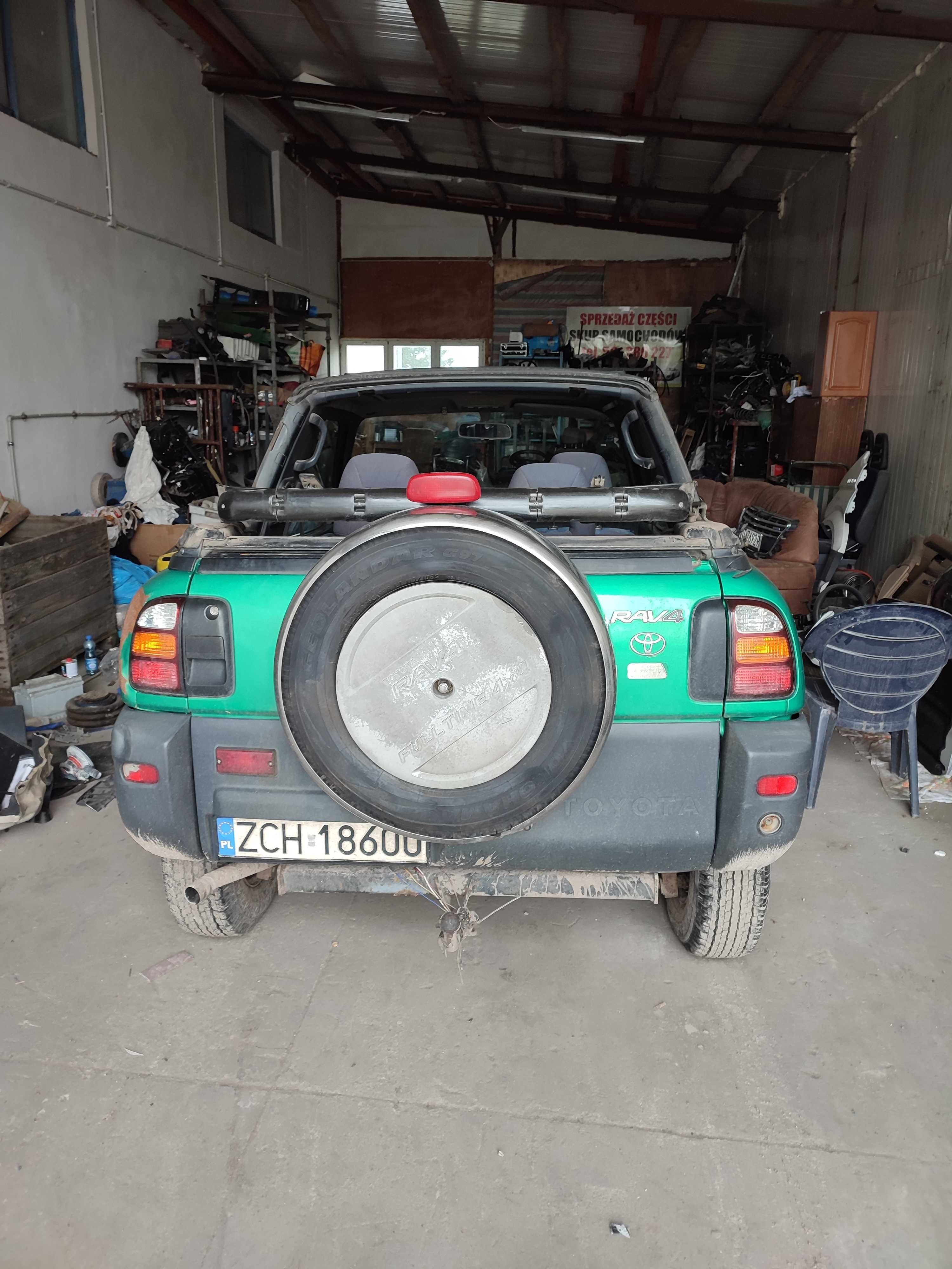 Toyota RAV4 98r 2.0