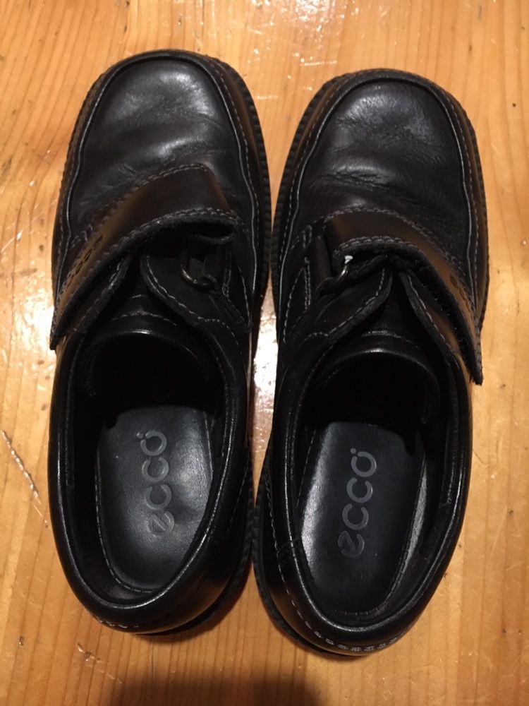 Eleganckie skórzane półbuty buty dla chłopca firmy ECCO rozmiar 32