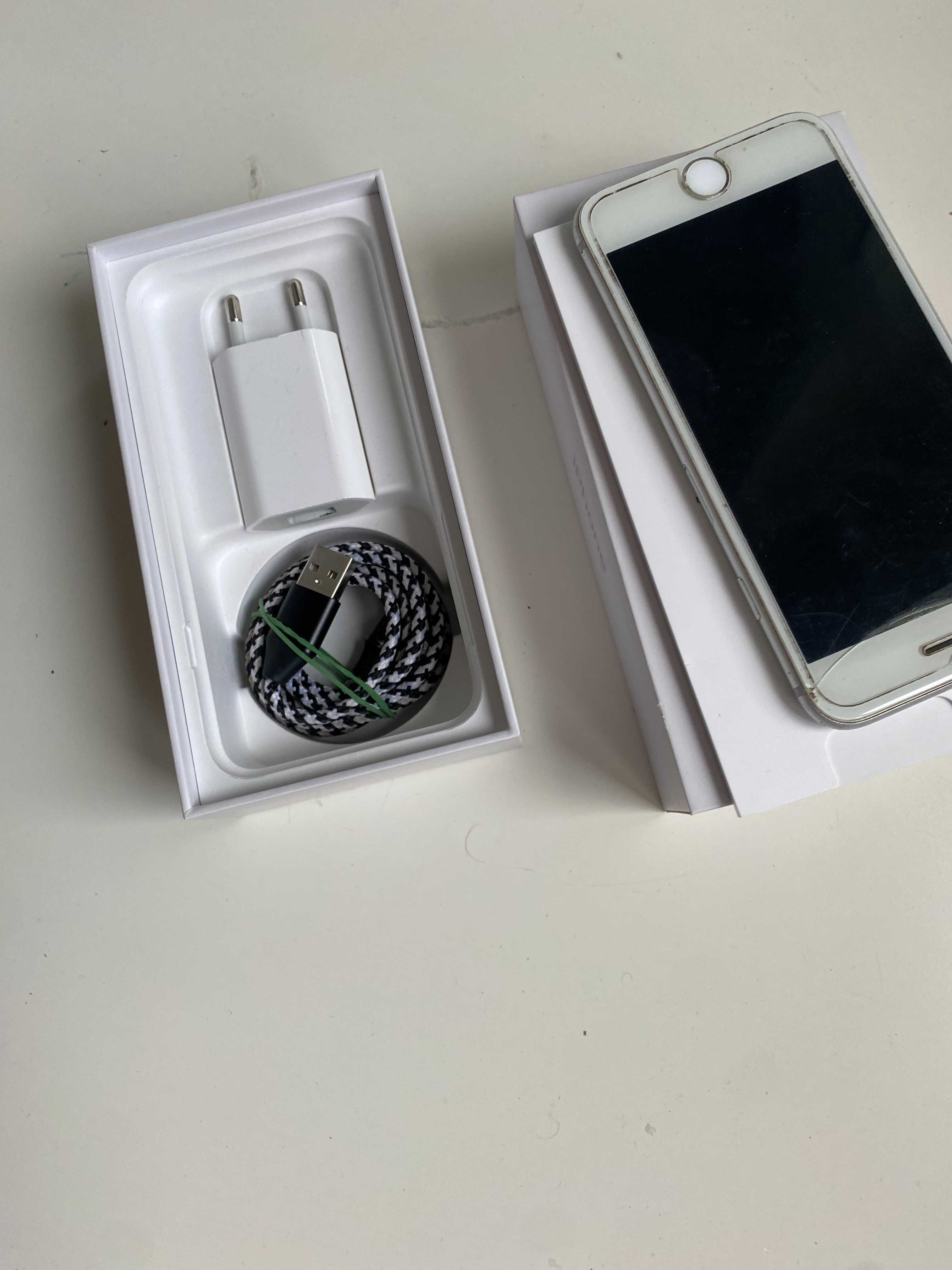 sprzedam iPhone 8