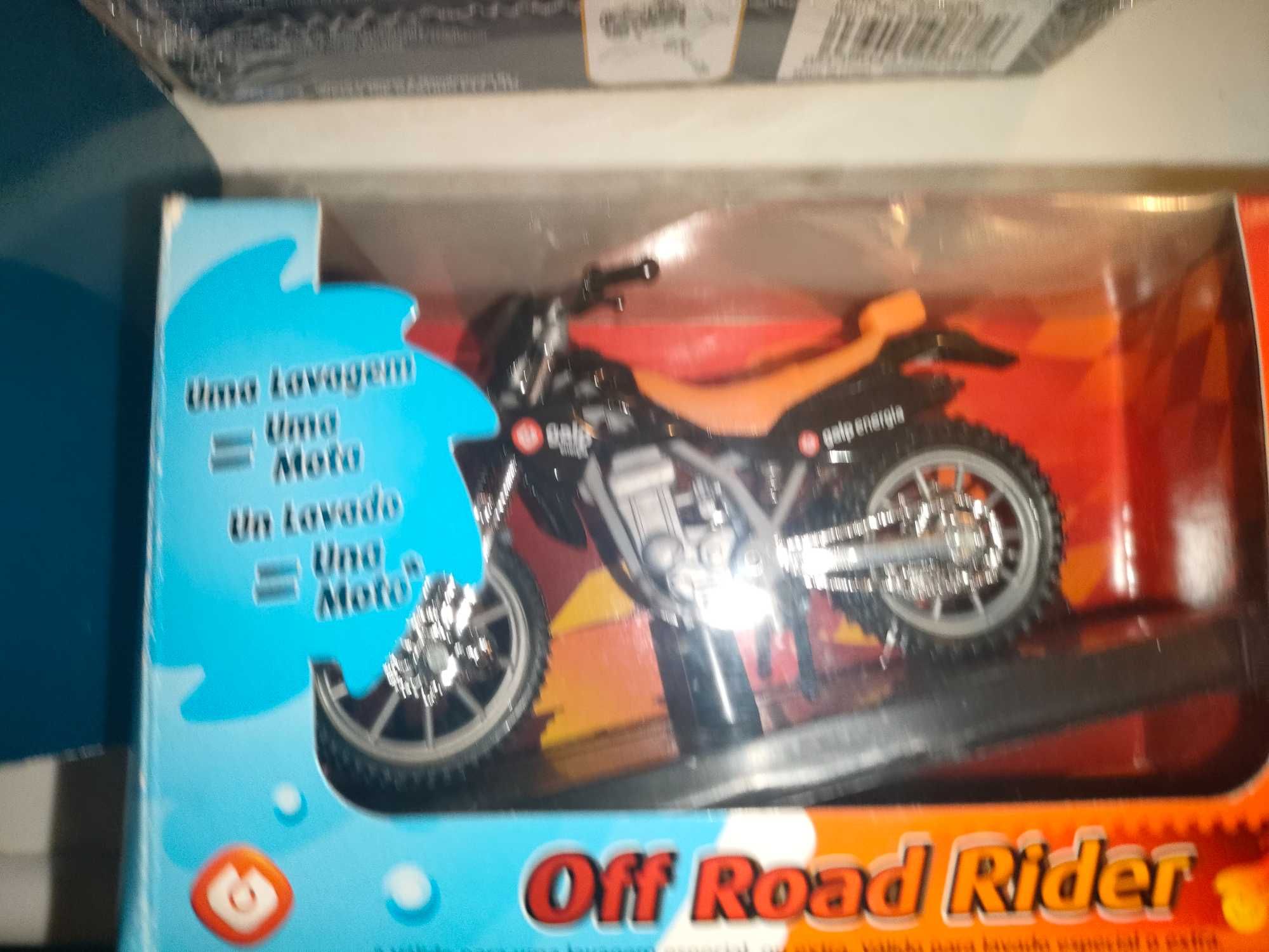 Motas Repsol e Galp
