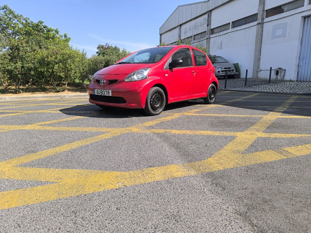 Toyota aygo 1.0 5 portas