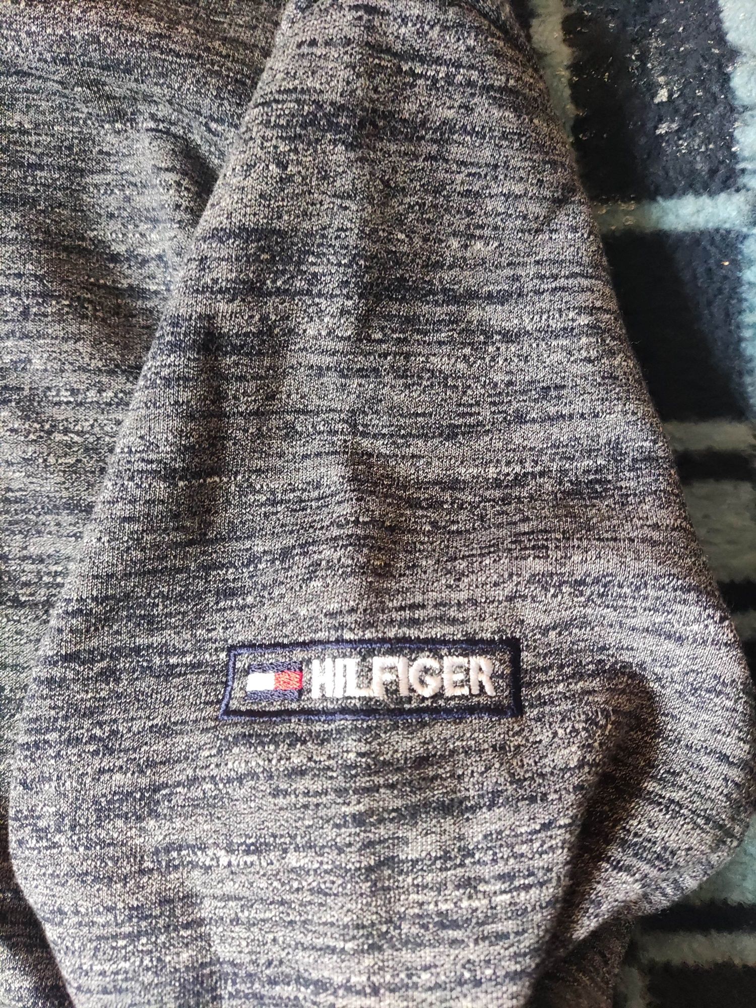 Bluza Tommy Hilfiger roz XXL

Stan BDB

Szczegółowe wymiary:

długość