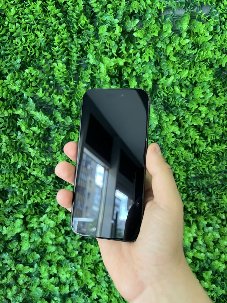 iPhone 16 Pro 256GB Black Titanium Neverlock з Гарантією