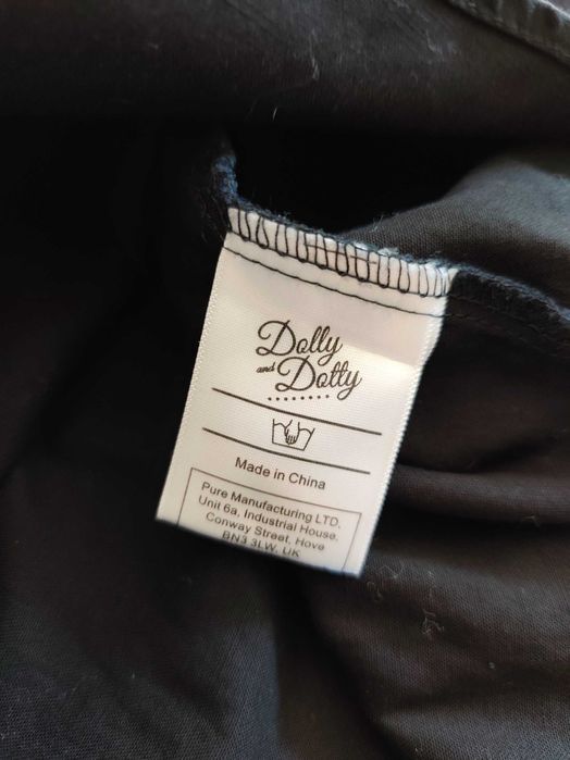 Rozkloszowana sukienka midi czarna z krótkim rękawem lata 20 M 38