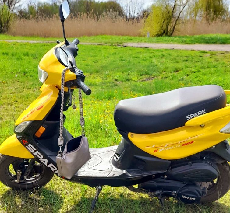 Продам Скутер Spark SP125S-14