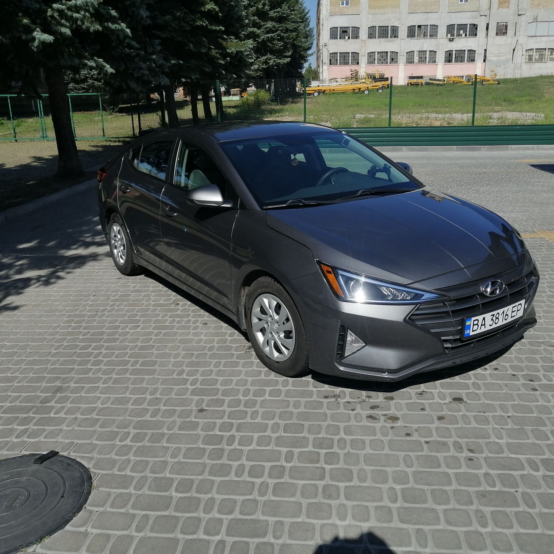 Hyundai Elantra SE