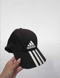 Boné preto da Adidas