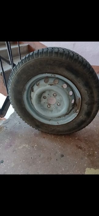 Колеса зимові з дисками на Жигулі