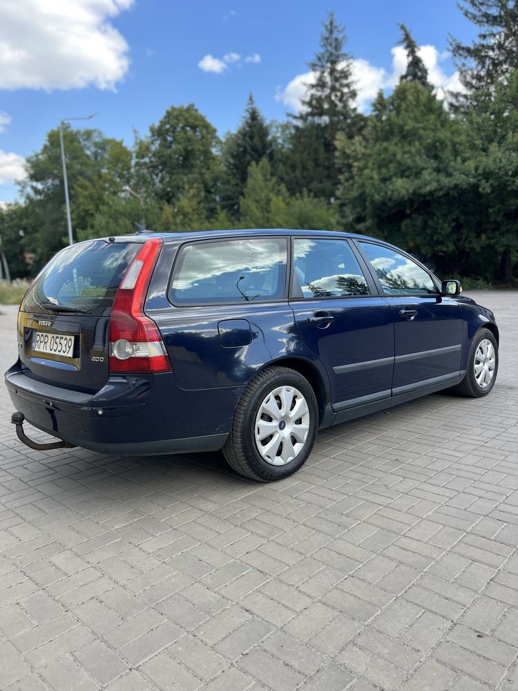 Продам Volvo V50 2.0 дизель в отличном состоянии !