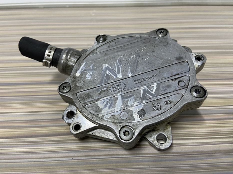 Вакуумной Насос на БМВ Е46 Е90 Е83 N42 N46 318 316 Вакумний Вакумник