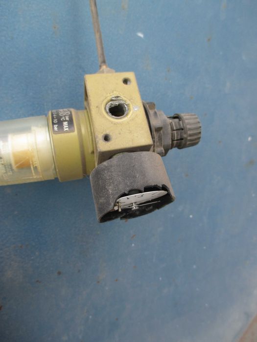 belownica prasa do makulatury foli pneumatyczna Herkules