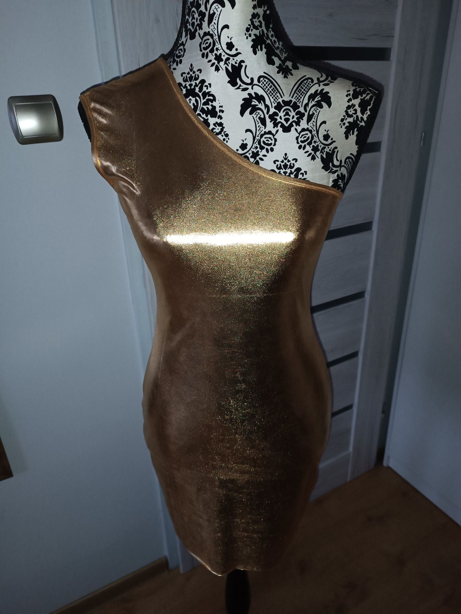 Sukienka damska złota "metaliczna" idealna na lato