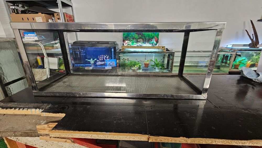 Nieszczelne Akwarium 140 L 100x40x40 dla chomika gada