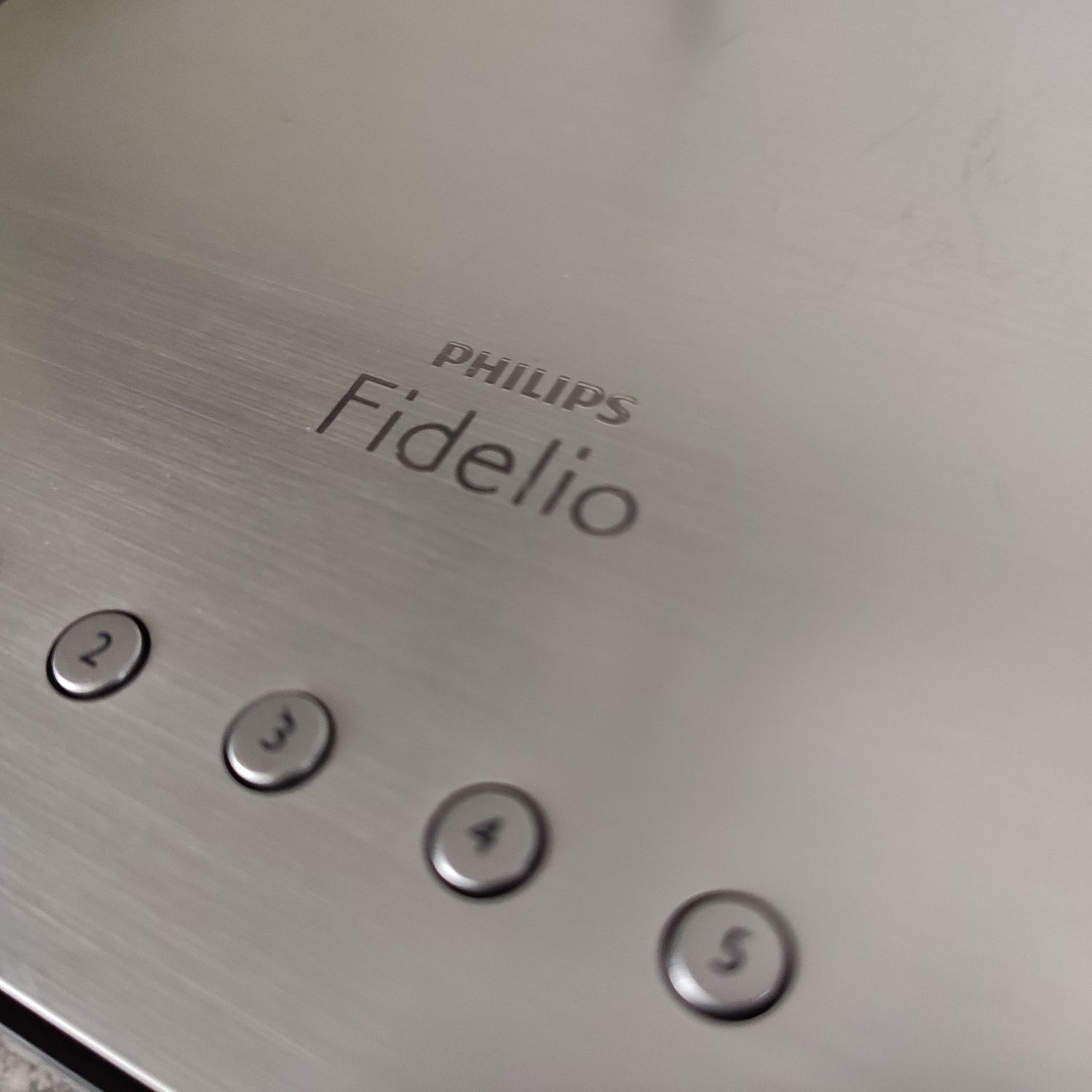 Интернет радио Philips Fidelio AW 1000 беспроводное Hi-Fi соединени