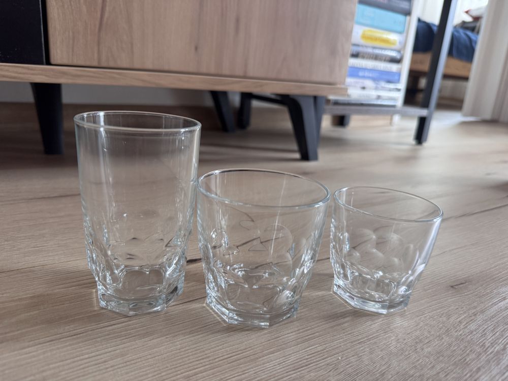 Szklanki 10szt srednie