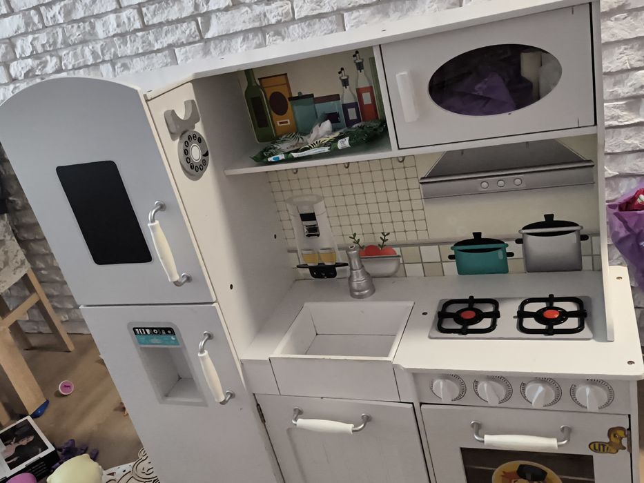 Duża kuchnia do zabawy