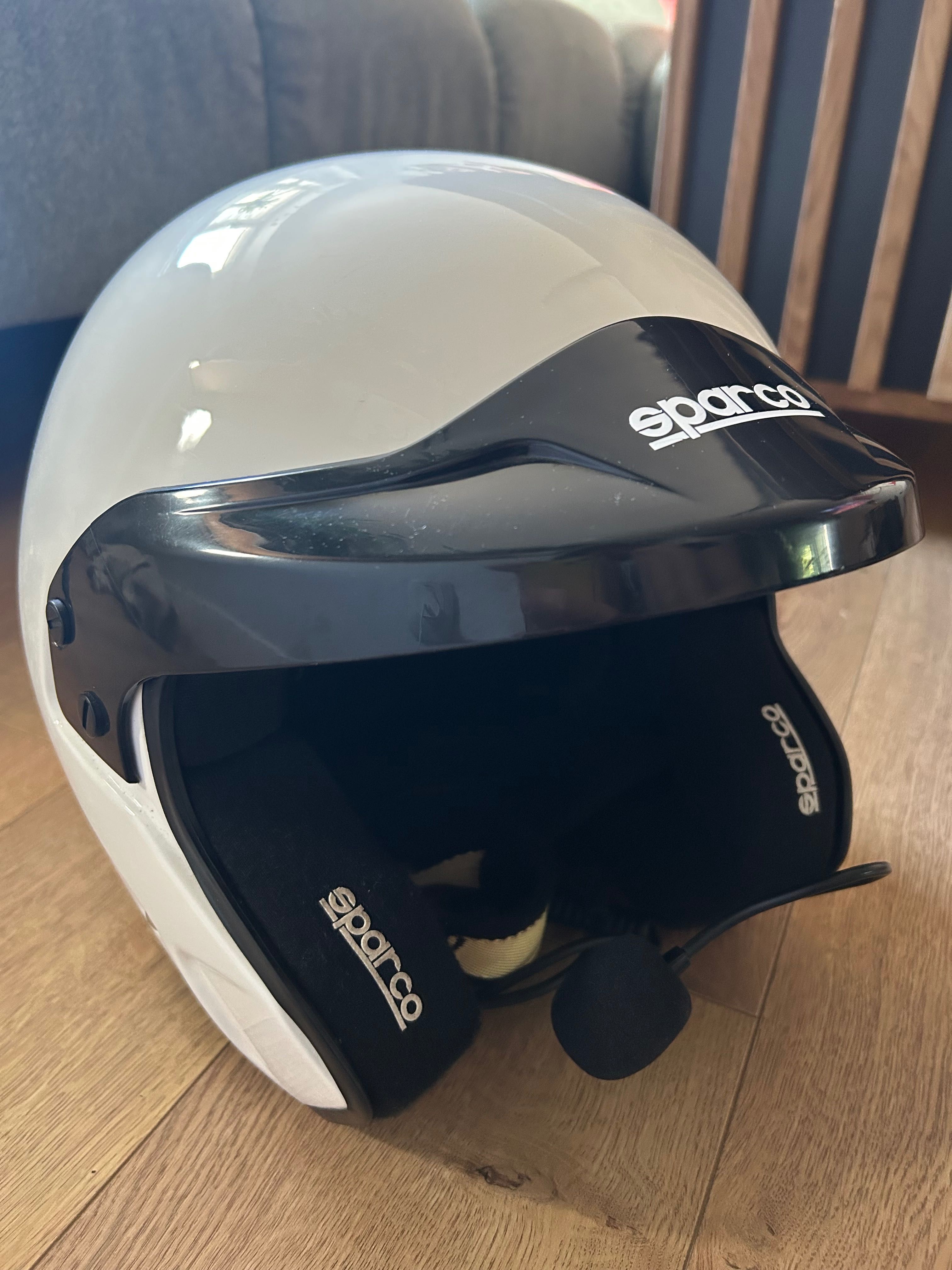 Kask rajdowy SPARCO PRO ,RJ-3 FIA z klipsami HANS. Okazja !