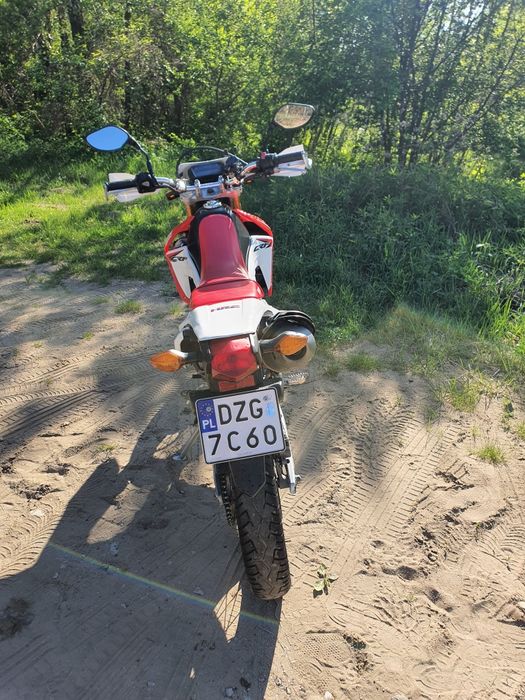 Honda CFR 250 L motocykl
