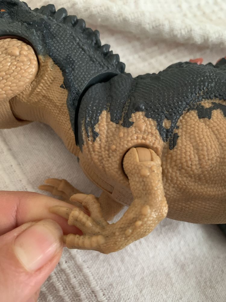 Мапулозавр mattel динозавр
