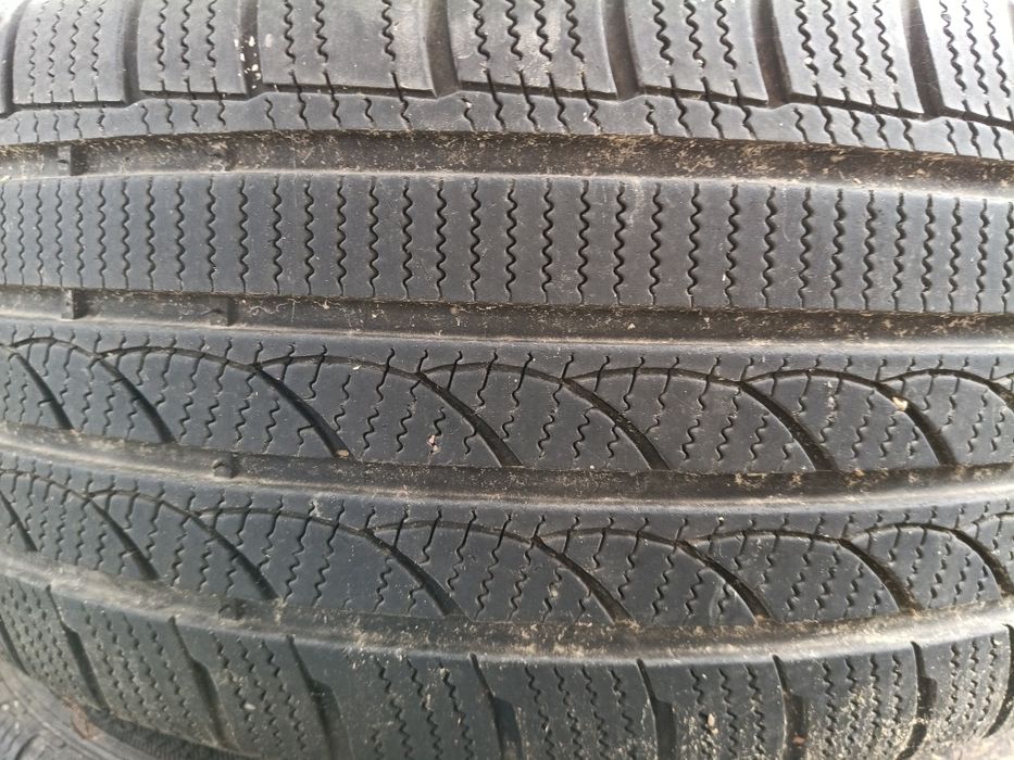 Tristar Snowpower 2  235/45/18 komplet 4sztuki stan Bdb