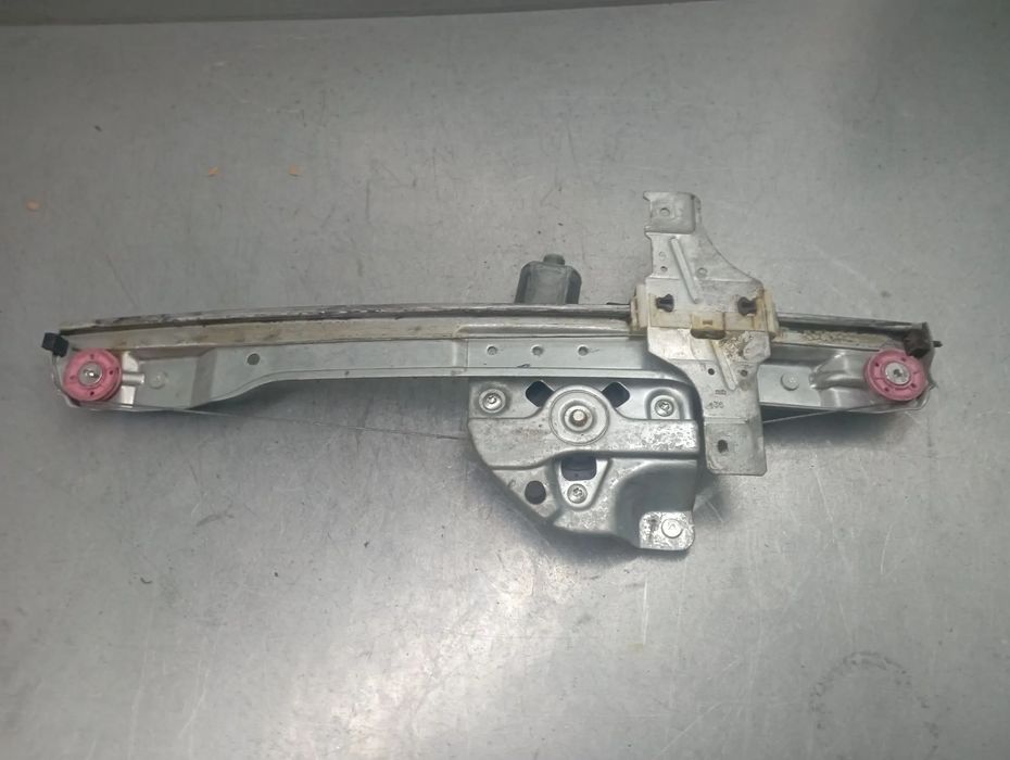 Elevador vidros frente esquerdo PEUGEOT 208