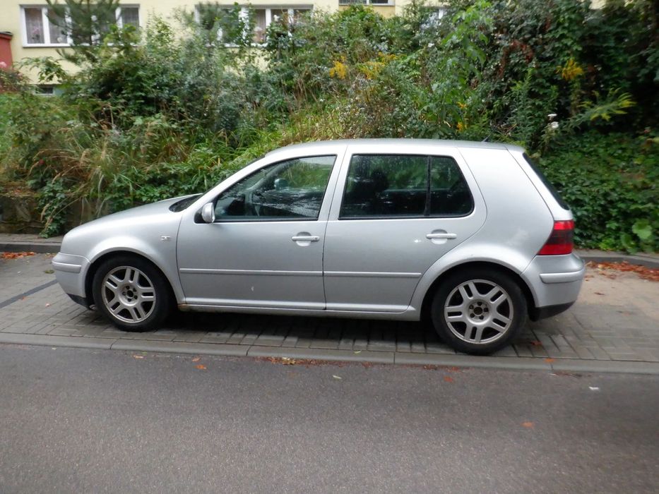 Volkswagen Golf Golf IV -uszkodzony, stan techniczny - jeździ