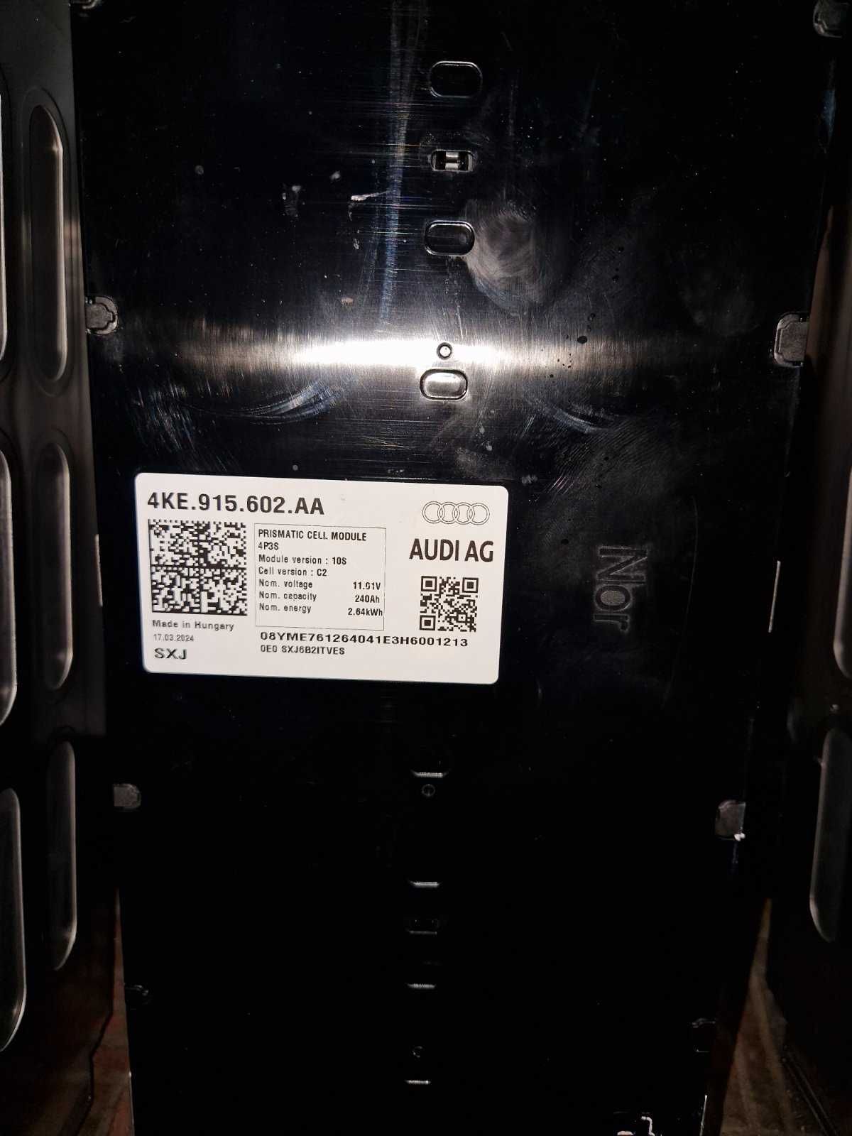 модуль батареї audi e-tron 4KE915602