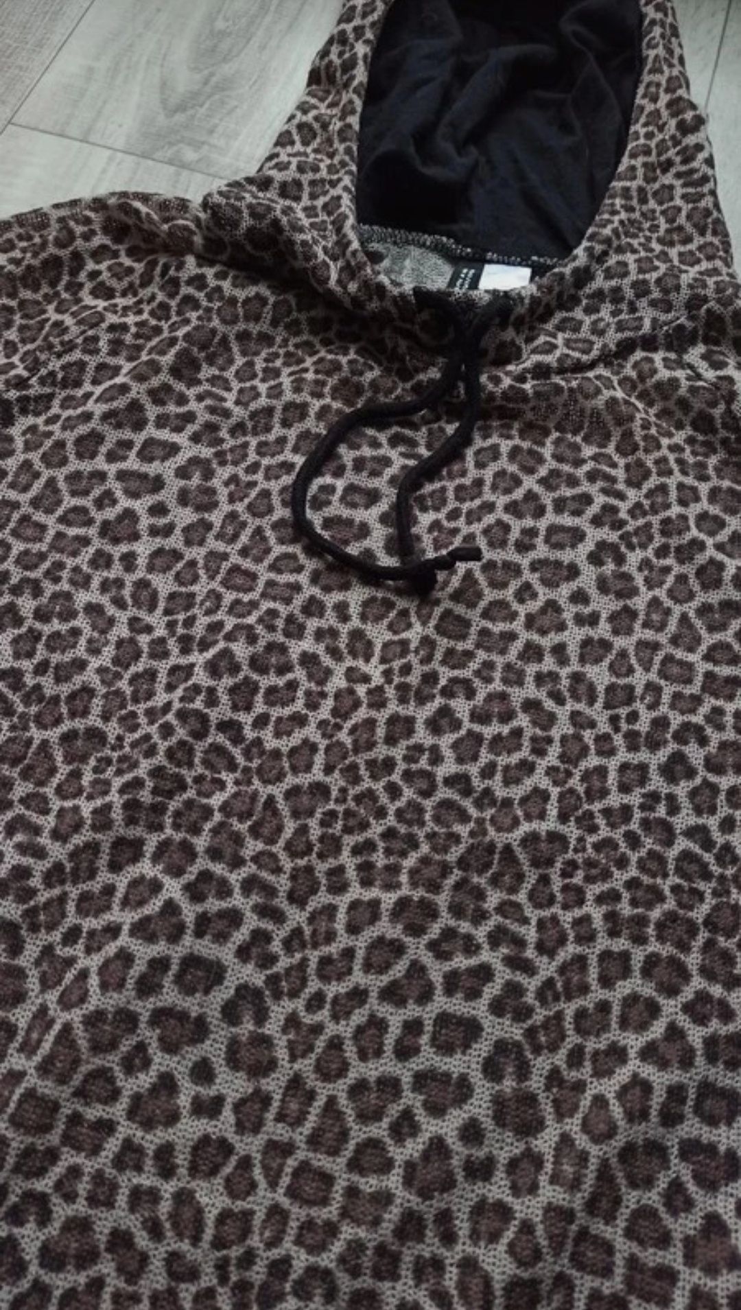 bluza z kapturem siateczkowa siatka ze wzorem w panterkę XS