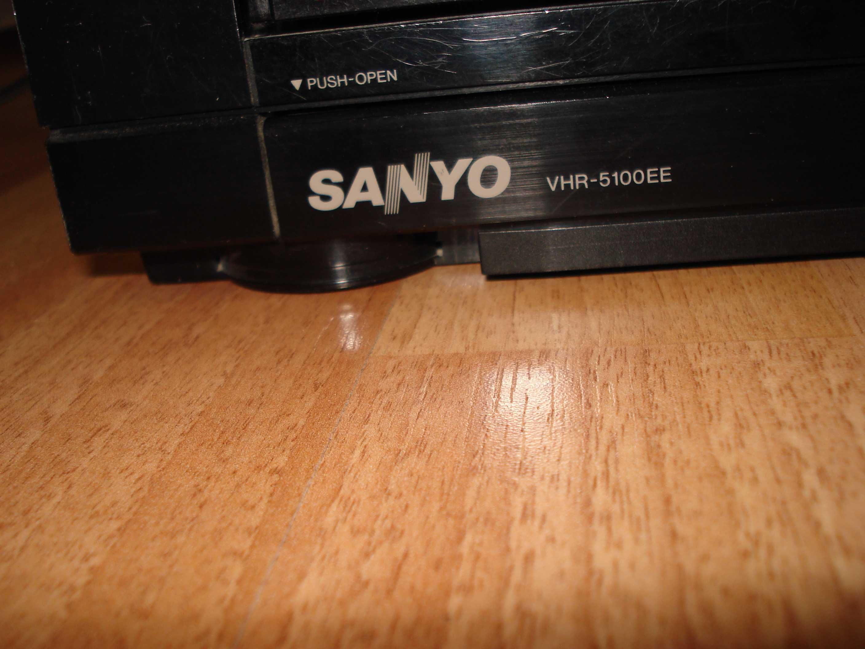 Продам видеомагнитофон SANYO VHR -5100  EE ЯПОНИЯ.