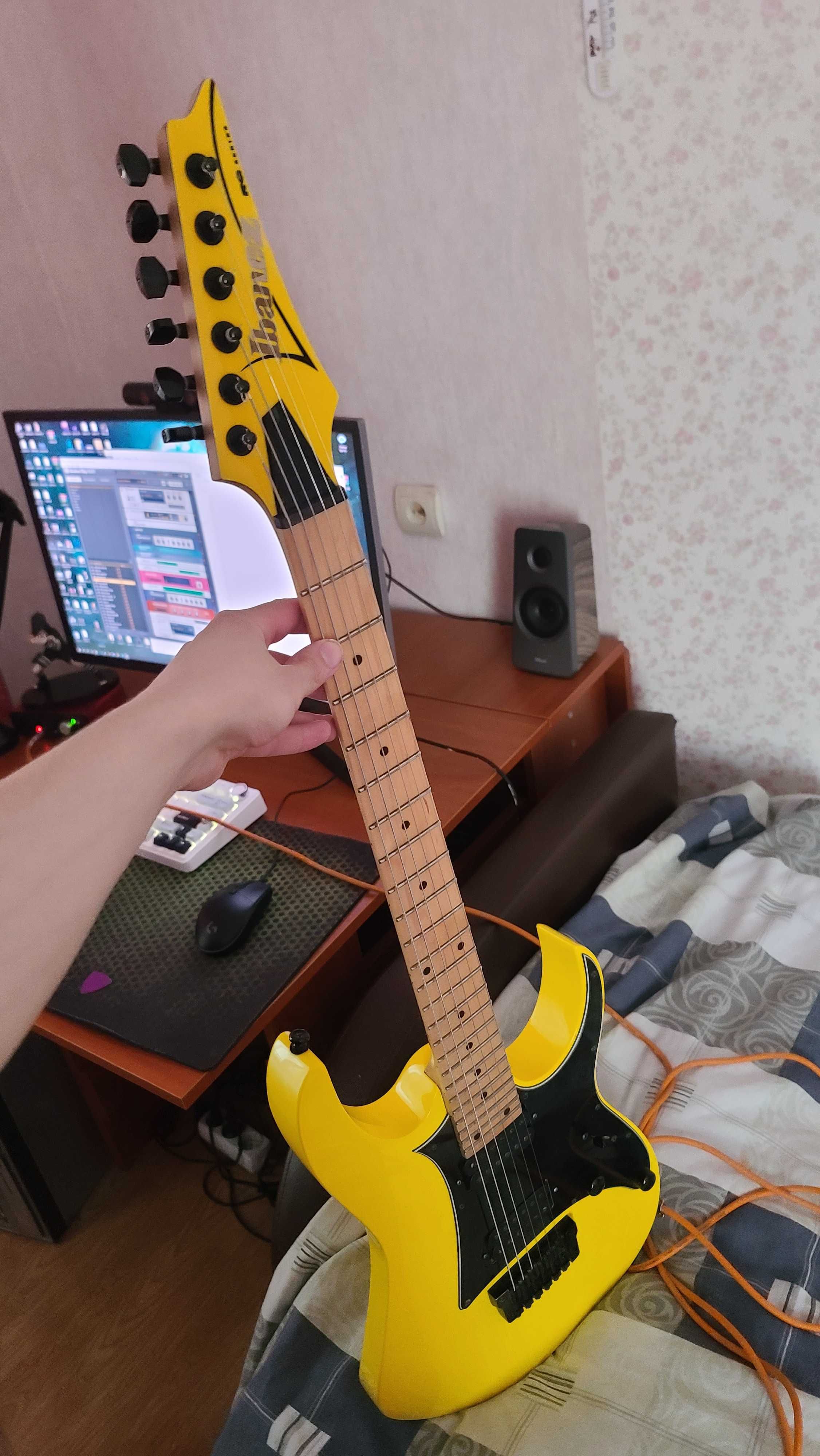 Електрогітара IBANEZ RG 331M YE (Seymour Duncan Nazgûl / Sentient)