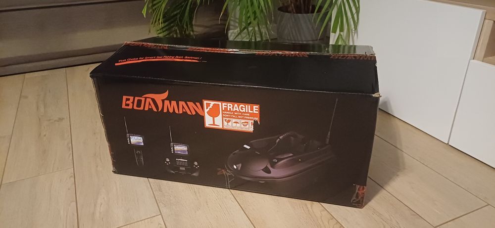 Nowa łódka zanętowa Boatman Actor pro plus GPS echo