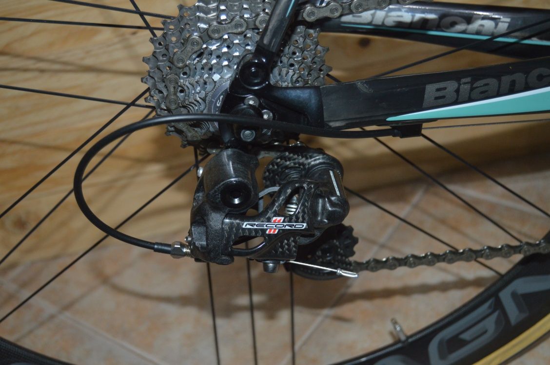 Bicicleta Bianchi oltre xr2 Carbono - campagnolo record - Tamanho 55