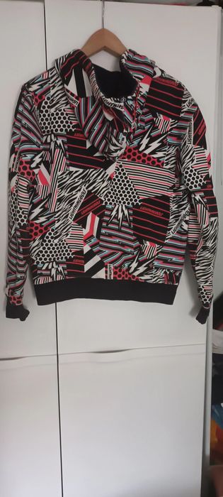 Casaco com fecho Lightning Bolt XS- medidas nas fotografias