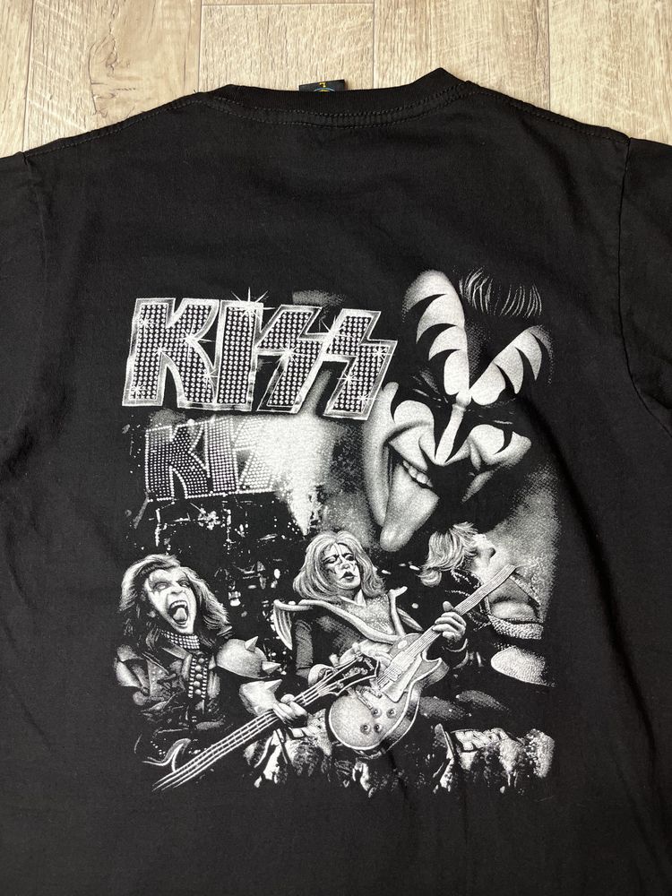 Футболка Kiss размер М оригинал мерч rock принт винтаж Iron Maiden