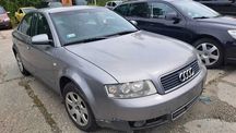 błotnik prawy   przód   Audi A4 B6 ,kod LY7Q